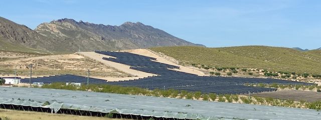 IU VERDES considera insuficiente la voluntad del Pleno para regular las grandes instalaciones solares - 2, Foto 2