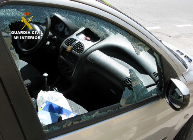 La Guardia Civil detiene en Lorca a un experimentado delincuente dedicado a robar en vehículos - 3, Foto 3