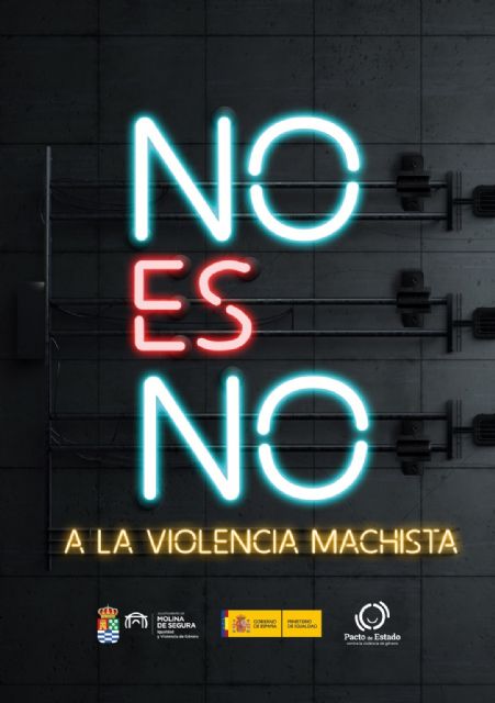 El Ayuntamiento de Molina de Segura hace entrega de agendas académicas al alumnado de ciclos formativos con motivo de la campaña NO ES NO a la violencia machista - 2, Foto 2