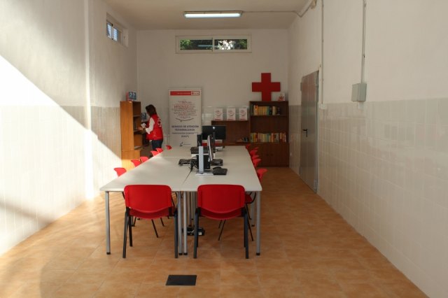 La Asamblea Local de Cruz Roja Española inaugura nuevas instalaciones dedicadas a la atención de personas mayores con motivo del Día Mundial de las Personas de Edad, Foto 2