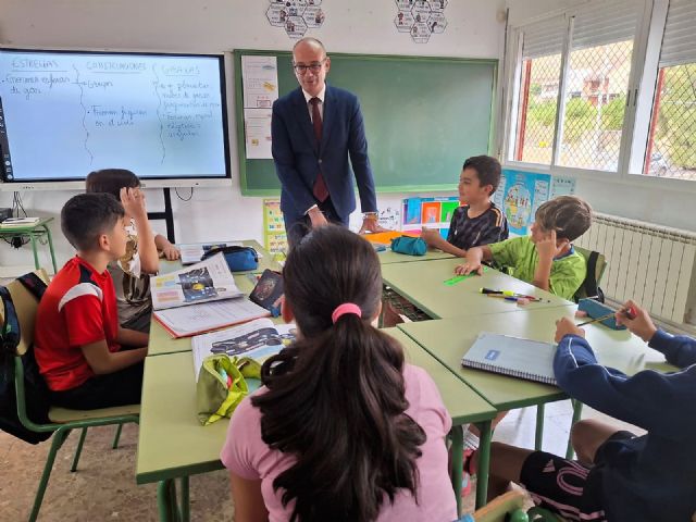 El Gobierno regional invierte 228.000 euros en el cambio de cubiertas y en el aula de dos años del colegio Jesús García Candel de Ricote - 1, Foto 1