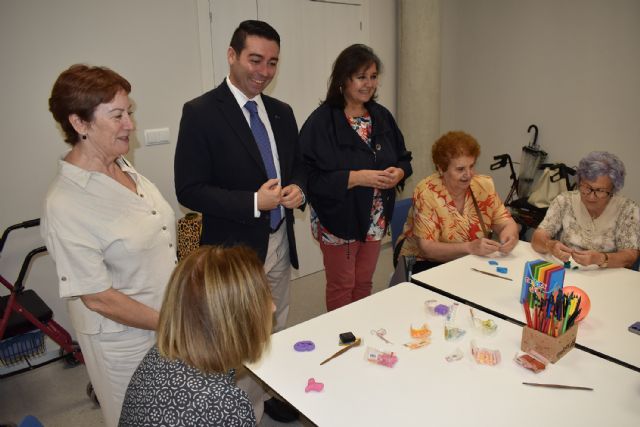 Un programa municipal combate la situación de soledad no deseada de los mayores de 60 años - 1, Foto 1