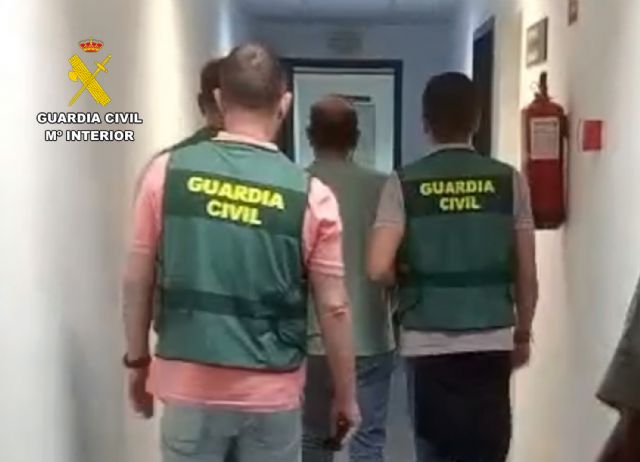 La Guardia Civil detiene al presunto autor de varios robos con violencia en Alhama de Murcia - 2, Foto 2