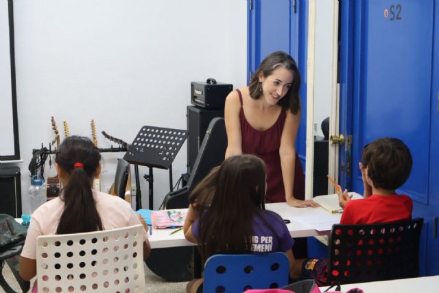 El Ayuntamiento impulsa la Escuela de Música con un aumento de la subvención y el proyecto de mejora de sus instalaciones - 2, Foto 2