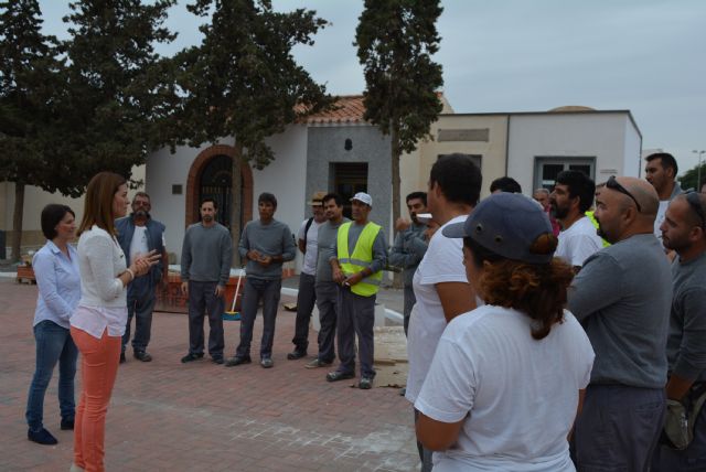 Un total de veintiocho personas trabajan desde el pasado mayo en la rehabilitación del cementerio municipal - 2, Foto 2