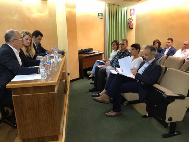 La FMRM pone en marcha la Mesa de la Administración Local para la elaboración del Plan Director de Transporte de Pasajeros de la Región - 1, Foto 1