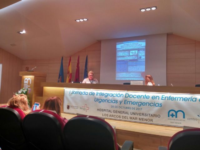 Una alumna de la UCAM Cartagena, premiada en la I Jornada de Integración Docente en Enfermería de Urgencias y Emergencias - 1, Foto 1