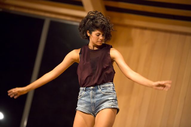 La bailarina y performer Carlota Mantecón muestra al público los resultados de su residencia en el Centro Párraga - 1, Foto 1