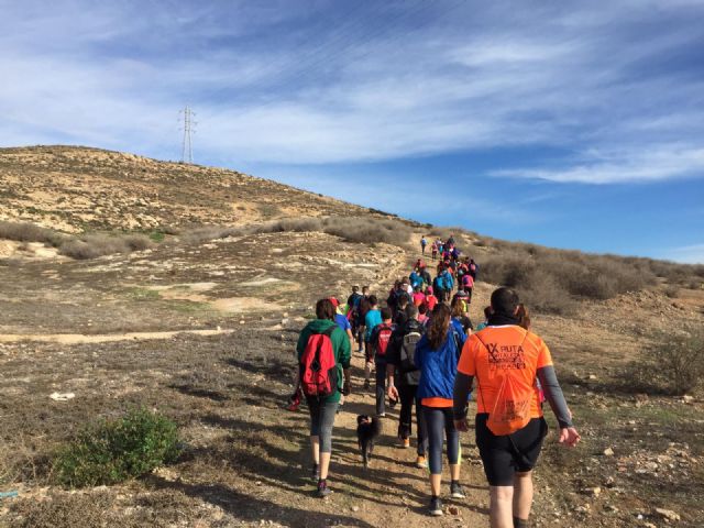Kilómetros de Solidaridad en la I Ruta de Senderismo organizada por la Concejalía de Deportes de Torre Pacheco - 1, Foto 1