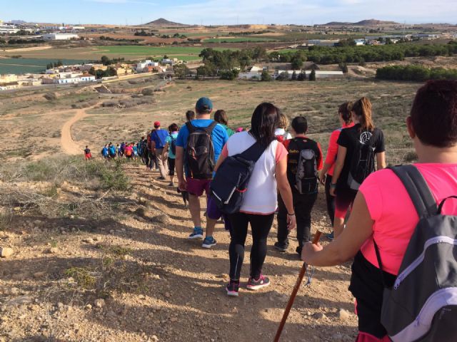 Kilómetros de Solidaridad en la I Ruta de Senderismo organizada por la Concejalía de Deportes de Torre Pacheco - 5, Foto 5
