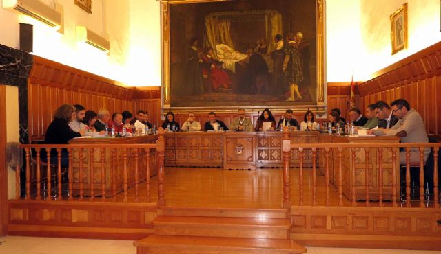 El Pleno del Ayuntamiento acuerda pedir nuevos incentivos fiscales para Caravaca - 1, Foto 1