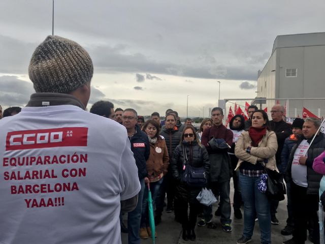 CCOO: La huelga en laboratorios Grifols Murcia está siendo un éxito de los/as trabajadores y trabajadoras - 2, Foto 2