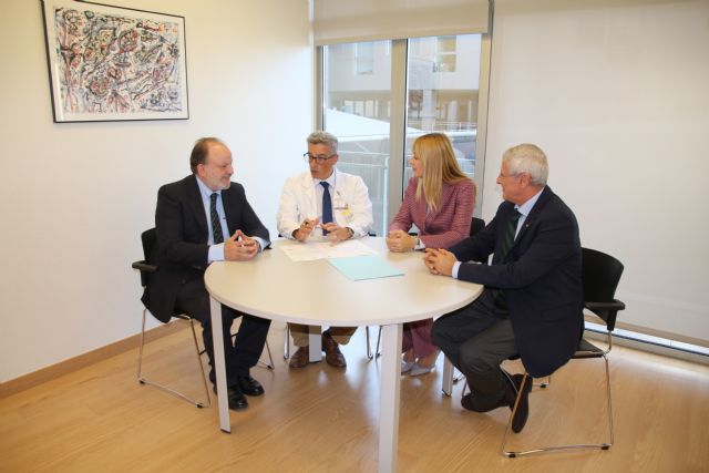 DFM Rent a Car dona dos coches eléctricos al Hospital Santa Lucía - 1, Foto 1