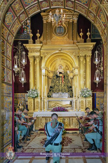 El Honorable Cuerpo de la Legión visitó a la hermandad de la Soledad - 3, Foto 3