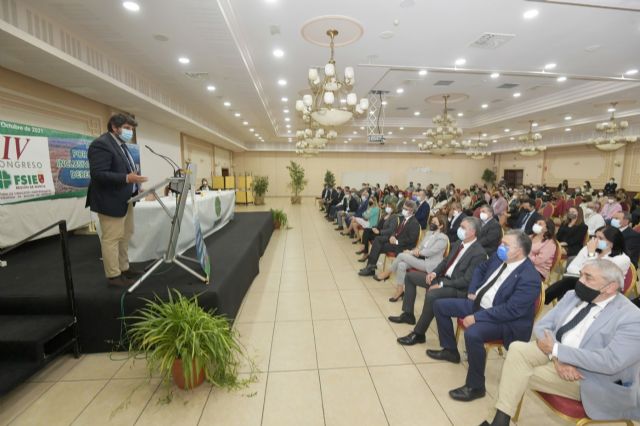 López Miras defiende en el Congreso de FSIE el modelo educativo basado en la libertad - 1, Foto 1