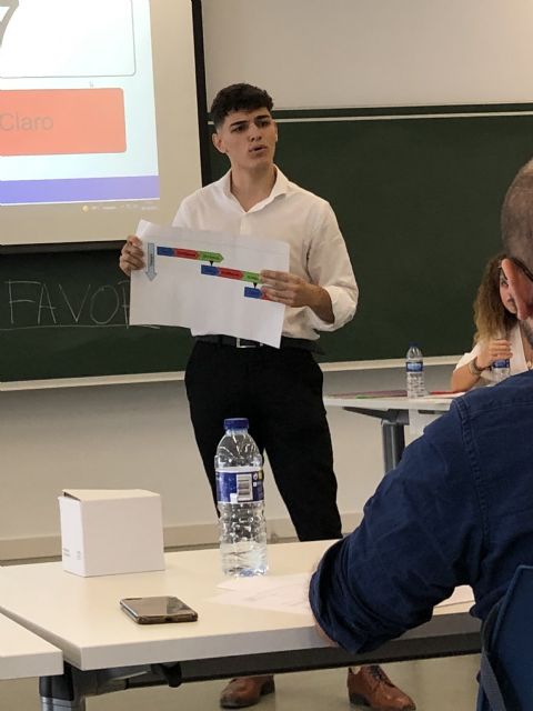 I Torneo de debate Preuniversitario Universidad MH - 2, Foto 2