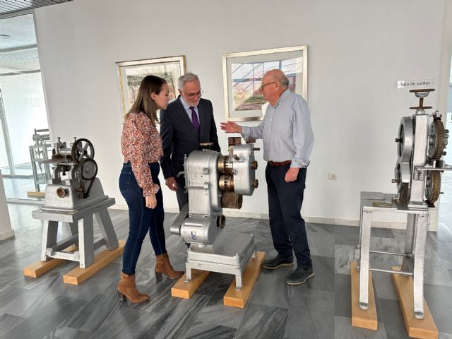 El Alcalde de Torre Pacheco visita las instalaciones de Caramelos Cerdán - 2, Foto 2