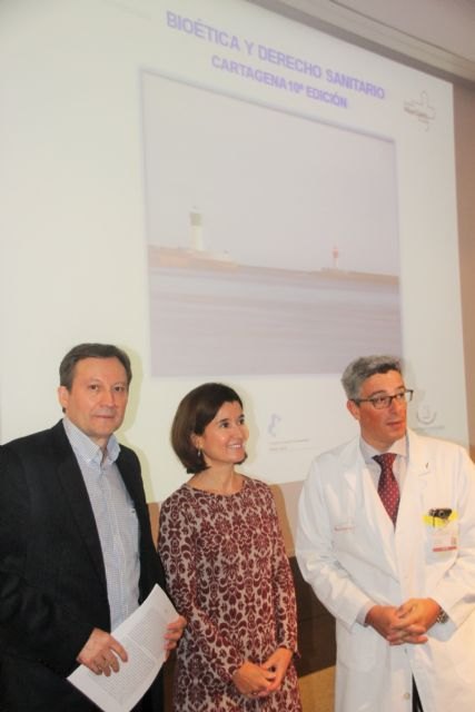 Más de cien profesionales participan en la X edición del curso de ´Bioética y Derecho Sanitario´ en el hospital Santa Lucía - 2, Foto 2