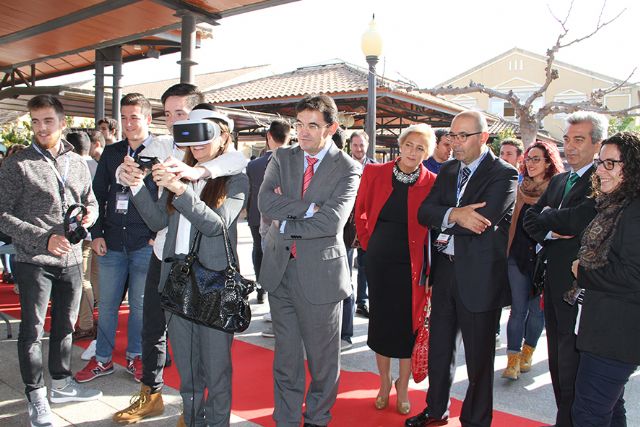 Cientos de alumnos participan en la jornada sobre FP en la UCAM - 2, Foto 2