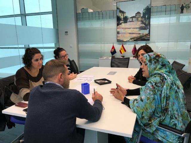 El Alcalde recibe a representantes del Pueblo Saharaui - 1, Foto 1