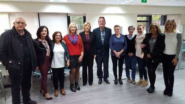 Familia ofrece un servicio de cita previa para atender peticiones de información relacionadas con la discapacidad y la dependencia - 2, Foto 2