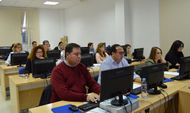 Los empleados municipales amplían su formación en contratación electrónica - 1, Foto 1