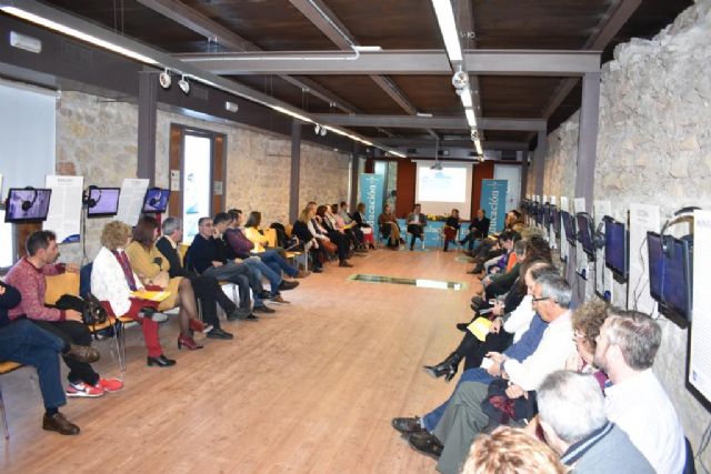 La Comunidad pone en marcha nuevas medidas para impulsar la educación de personas adultas - 1, Foto 1