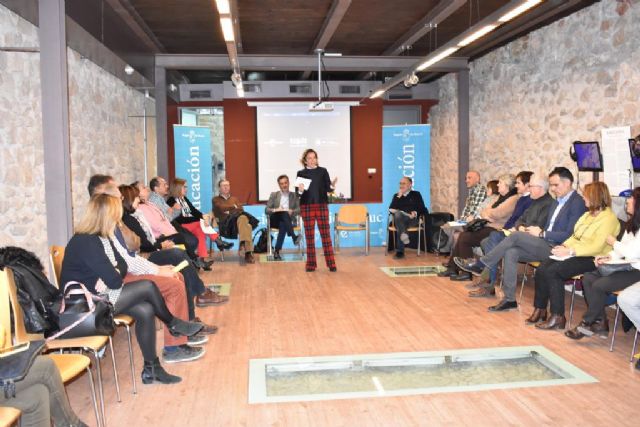 La Comunidad pone en marcha nuevas medidas para impulsar la educación de personas adultas - 3, Foto 3