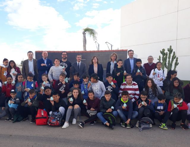 Alumnos de sexto de primaria visitan la EDAR de San Pedro del Pinatar para conocer el proceso de reutilización del agua - 2, Foto 2