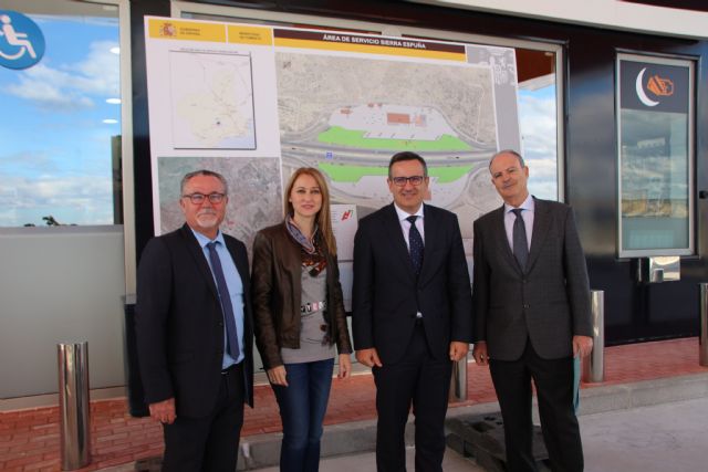 Abierta al trfico la nueva rea de servicio 