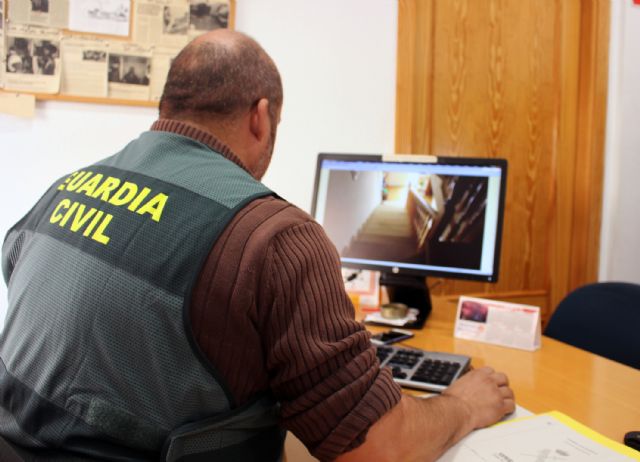 La Guardia Civil detiene a una joven como presunta autora de la tentativa de homicidio de su madre - 1, Foto 1