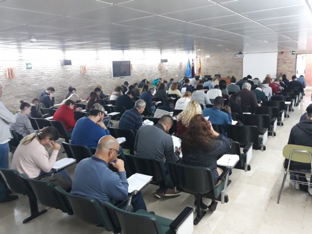 Casi 600 personas se examinan de competencias clave para poder acceder a los cursos del SEF de más nivel - 1, Foto 1