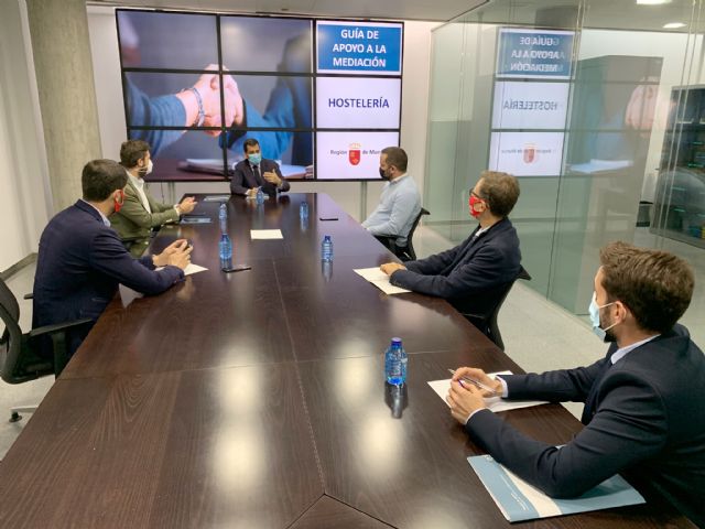 La Comunidad presenta una guía para la mediación de alquileres en el sector de la hostelería de la Región de Murcia - 1, Foto 1