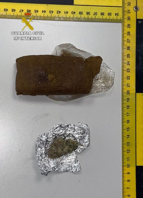 La Guardia Civil sorprende en Caravaca de la Cruz a un joven haciendo un traslado de droga - 3, Foto 3