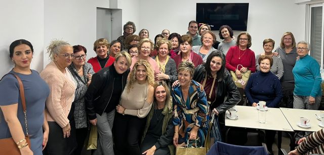 El PP torreño con la Asociación de Mujeres “Isabel González” - 1, Foto 1