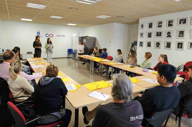 El Ayuntamiento de Caravaca y el SEF ponen en marcha el programa de orientación laboral y búsqueda de empleo '100x100 Activación' - 2, Foto 2