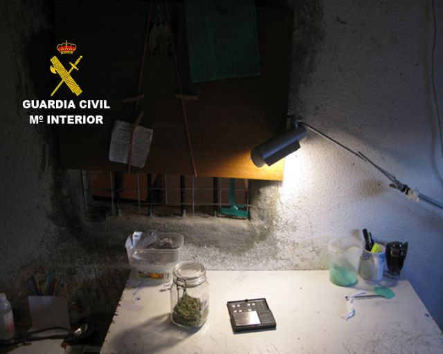 La Guardia Civil desmantela un grupo criminal que traficaba con drogas en la comarca del Mar Menor - 1, Foto 1