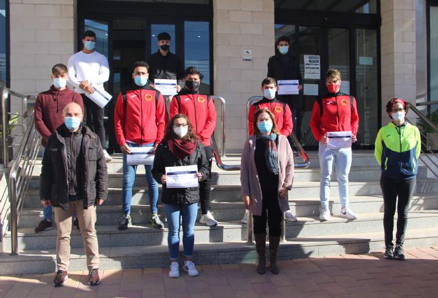 El Ayuntamiento destina 5000€ euros a subvenciones para los deportistas pinatarenses más destacados - 2, Foto 2