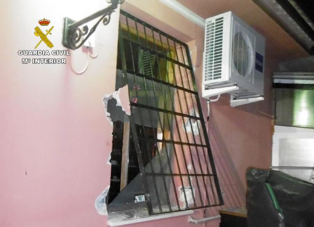 La Guardia Civil desmantela un grupo delictivo dedicado a cometer robos en Calasparra - 1, Foto 1