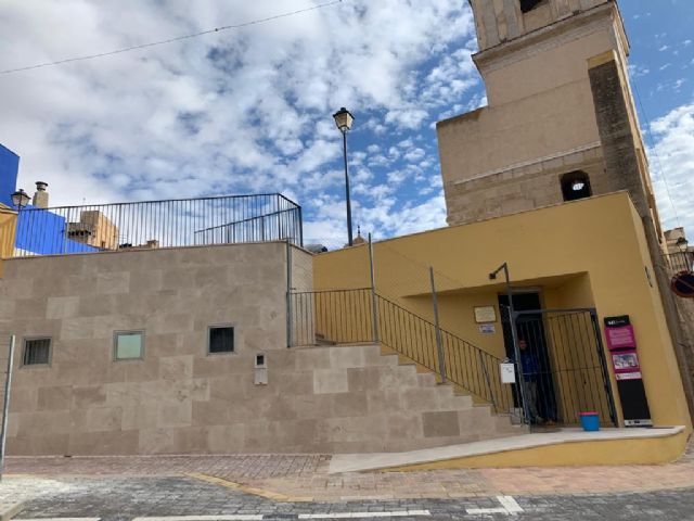 El Ayuntamiento mejora la accesibilidad de la sede de la AAVV Casco Antiguo y del aula de Corte y Confección de la Casa de la Cultura - 2, Foto 2
