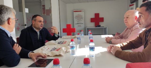 ESP Solutions dona 92 tablet a niños y niñas atendidos por Cruz Roja en Murcia - 1, Foto 1