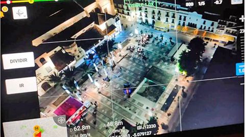 La policía local de la ciudad de Écija multa a 27 persona por orinar en la calle gracias a sus servicios de vigilancia con dron - 1, Foto 1