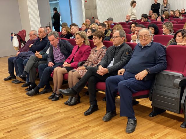 Un reconocido agradecimiento a los funcionarios municipales jubilados en 2022 - 3, Foto 3