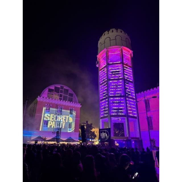 La XMas Secret Party cierra 2024 con un éxito rotundo, congregando a más de 7.000 asistentes en el Cuartel de Artillería - 1, Foto 1