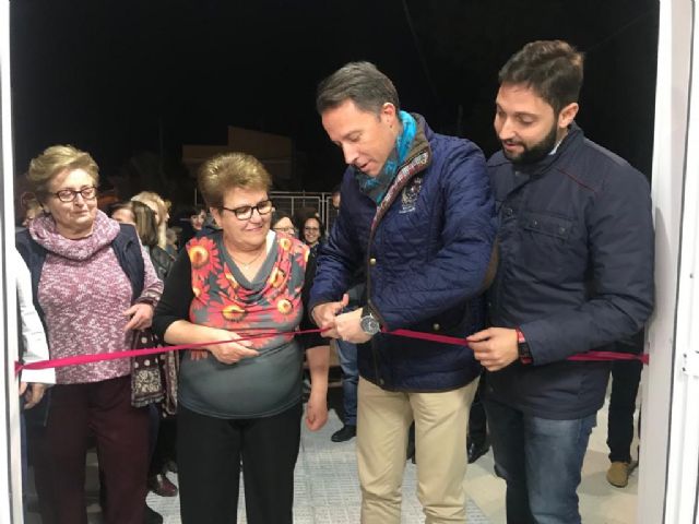 El Alcalde de Lorca inaugura el nuevo local construido para el colectivo de mujeres de La Pulgara que ha supuesto una inversión municipal de 47.190 euros - 2, Foto 2