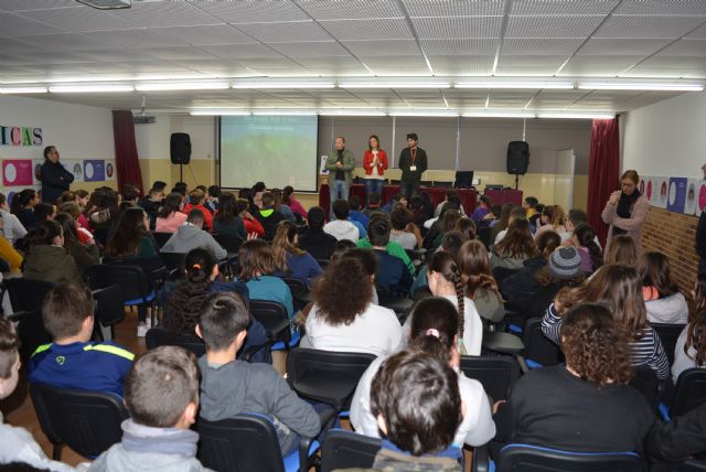 El Ayuntamiento pone en marcha una nueva edición del programa Un bosque bajo el mar: posidonia oceánica - 1, Foto 1