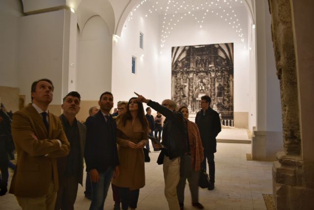 El Alcalde y la Consejera de Cultura visitan las obras de rehabilitación de la iglesia de San Pedro en la que se han invertido más de 550.000 euros - 2, Foto 2