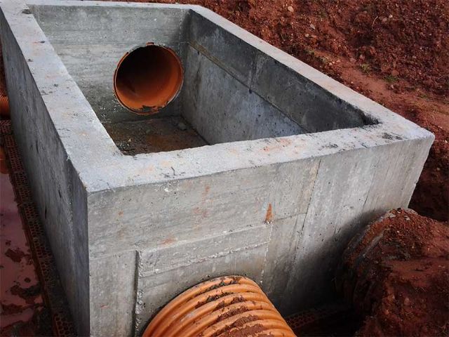 La Alcaldesa se reúne con el Director General del Agua para avanzar en la consecución de dos nuevos colectores en Campos del Río - 1, Foto 1