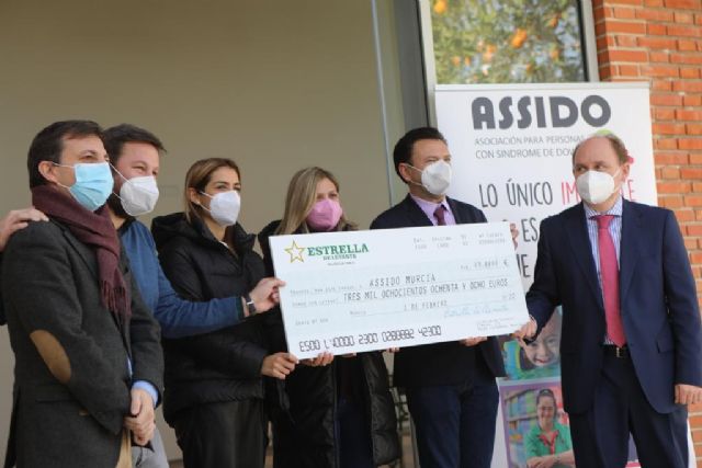 ASSIDO recibe cerca de 4.000 euros gracias a la solidaridad de los murcianos y de Estrella de Levante - 2, Foto 2