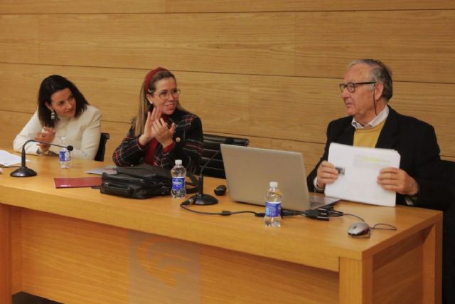 El libro ´Conoce Cartagena´ servirá de soporte didáctico para dar a conocer la historia de la ciudad en los centros educativos del municipio - 1, Foto 1